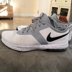 Men’s Nike Air Typha Size 11 Training Shoes